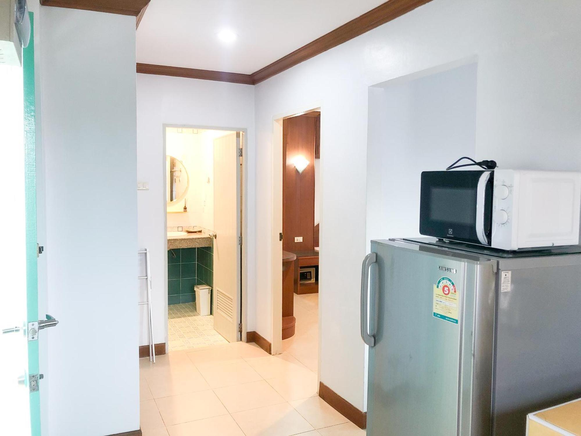 RK Guesthouse Patong Eksteriør billede